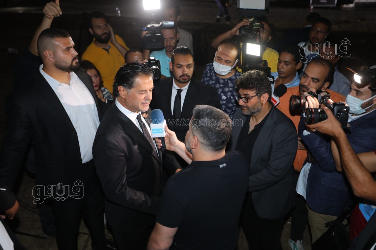  راغب علامة والشاب خالد يتألقان بحفل ضخم في القاهرة الجديدة بحضور نجوم الفن والمشاهير (36)