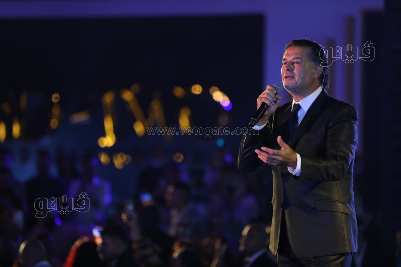  راغب علامة والشاب خالد يتألقان بحفل ضخم في القاهرة الجديدة بحضور نجوم الفن والمشاهير (40)