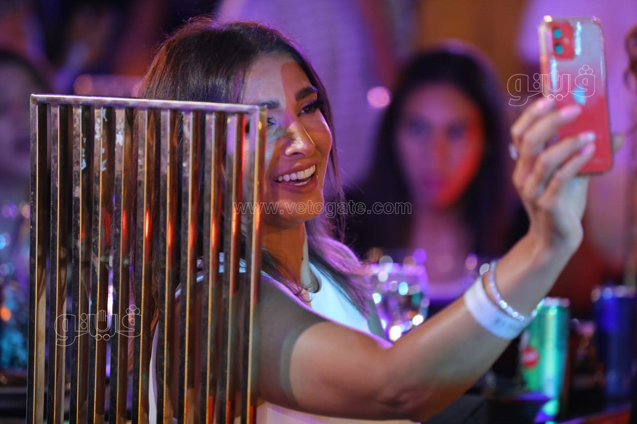  راغب علامة والشاب خالد يتألقان بحفل ضخم في القاهرة الجديدة بحضور نجوم الفن والمشاهير (42)