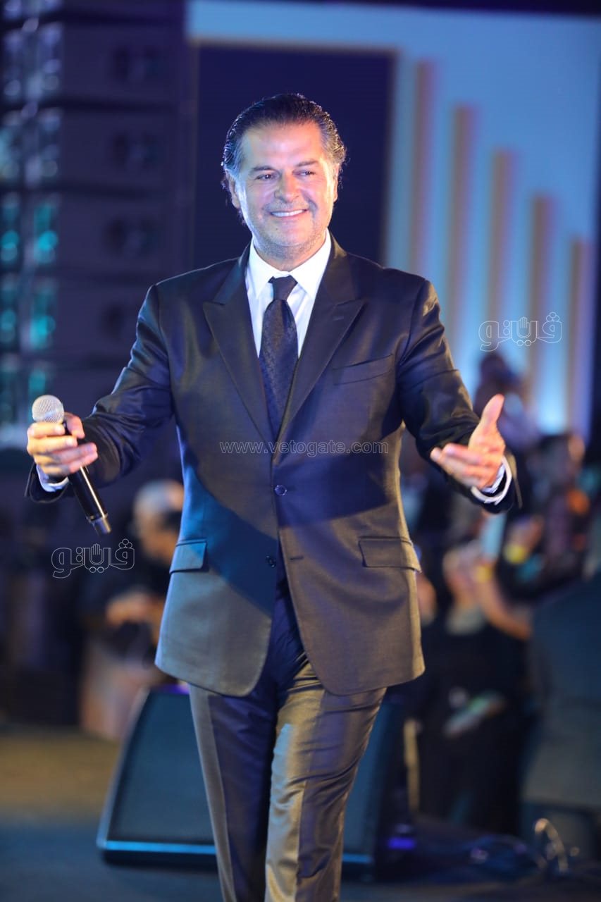  راغب علامة والشاب خالد يتألقان بحفل ضخم في القاهرة الجديدة بحضور نجوم الفن والمشاهير (46)
