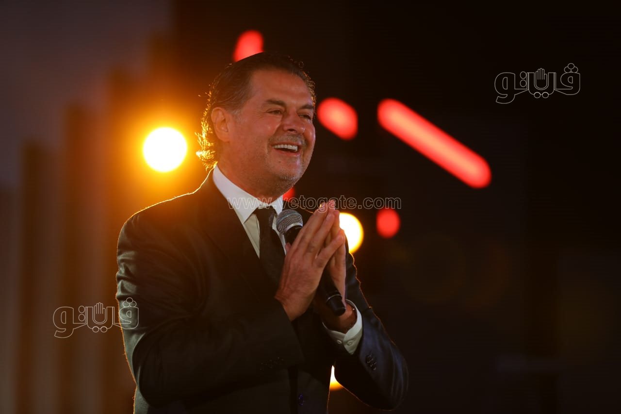  راغب علامة والشاب خالد يتألقان بحفل ضخم في القاهرة الجديدة بحضور نجوم الفن والمشاهير (49)