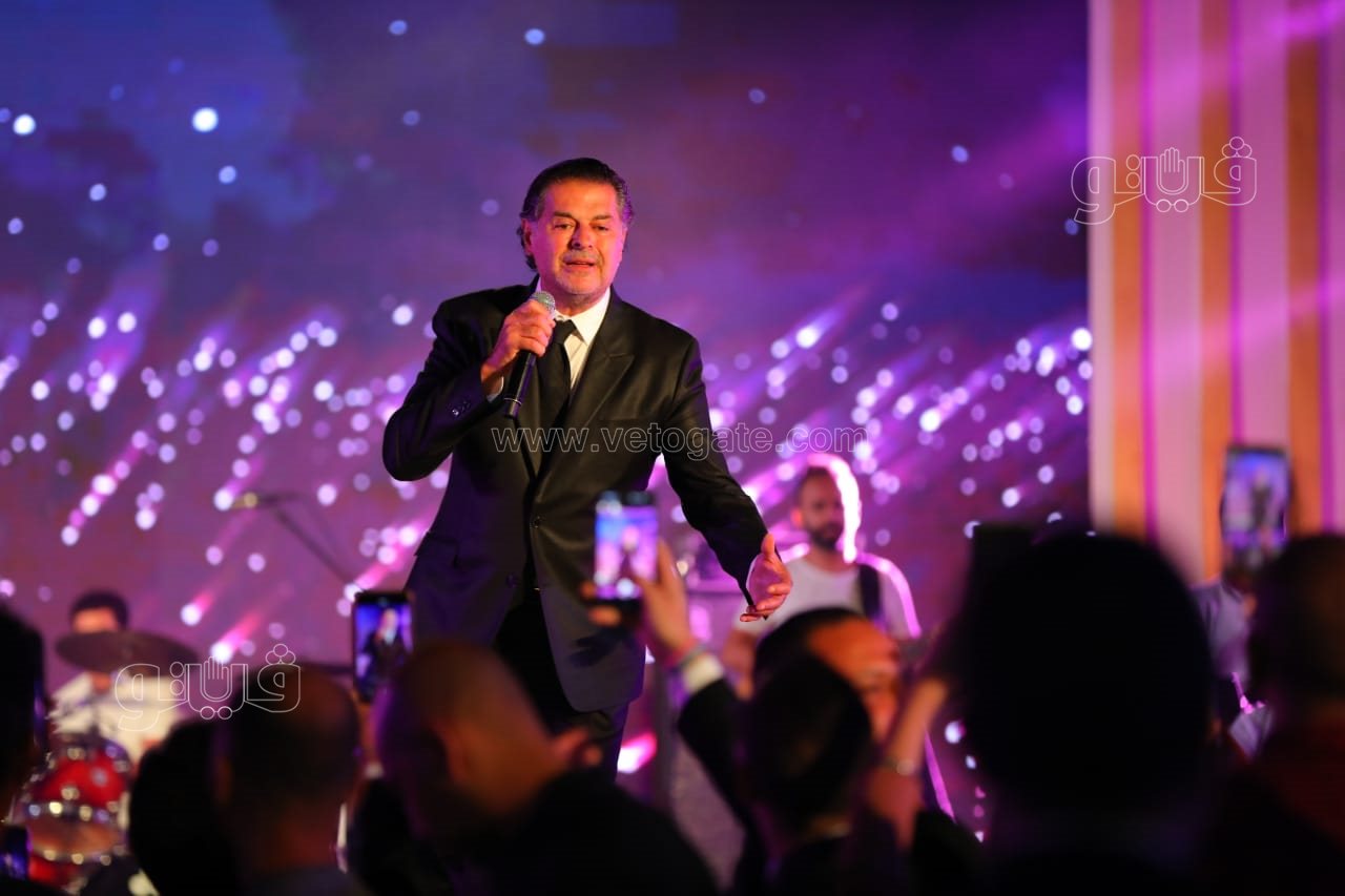  راغب علامة والشاب خالد يتألقان بحفل ضخم في القاهرة الجديدة بحضور نجوم الفن والمشاهير (52)