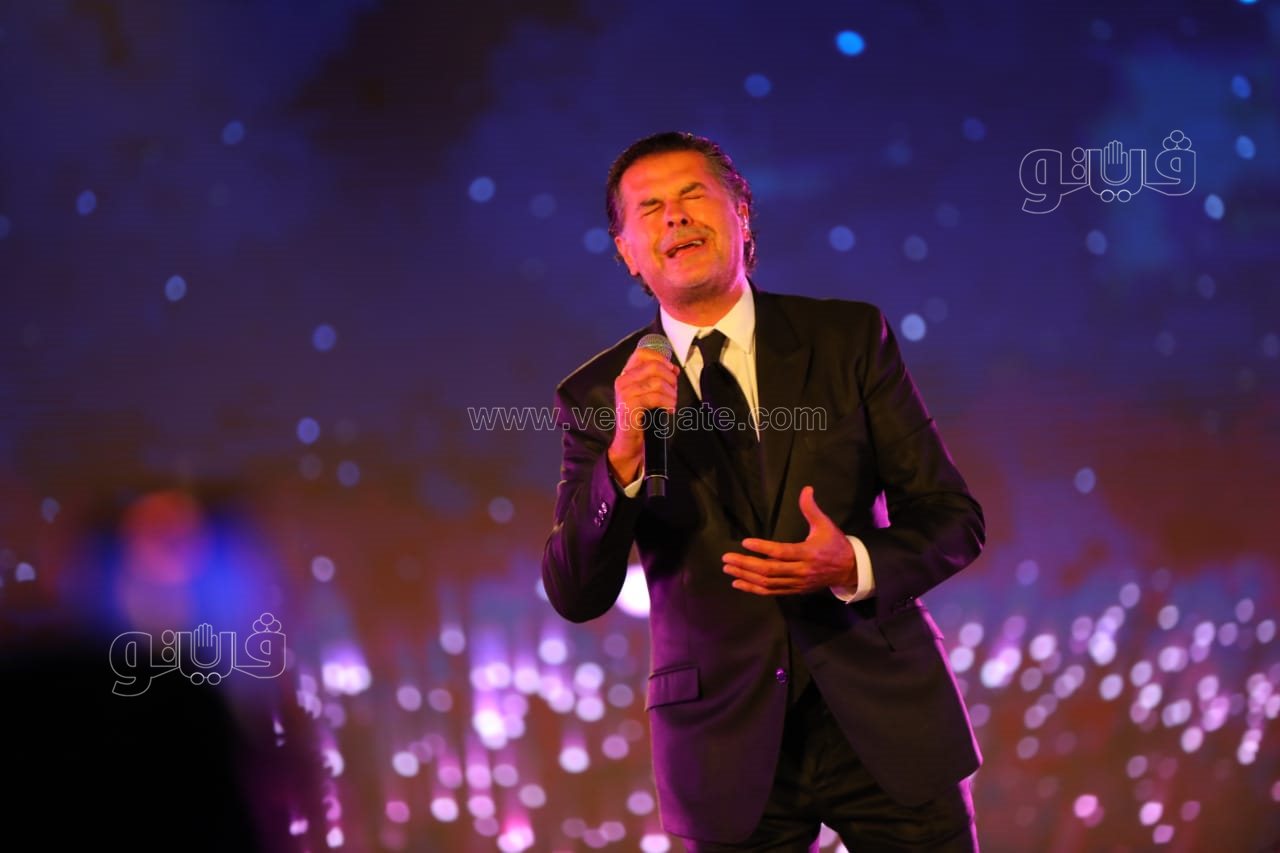 راغب علامة والشاب خالد يتألقان بحفل ضخم في القاهرة الجديدة بحضور نجوم الفن والمشاهير (59)