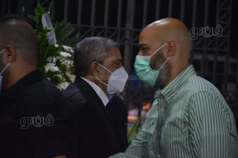 وزير القوى العاملة ومحافظ القليوبية يشاركان في عزاء محمود العربي (16)