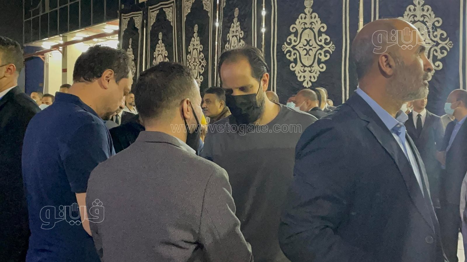 وزير القوى العاملة ومحافظ القليوبية يشاركان في عزاء محمود العربي (21)