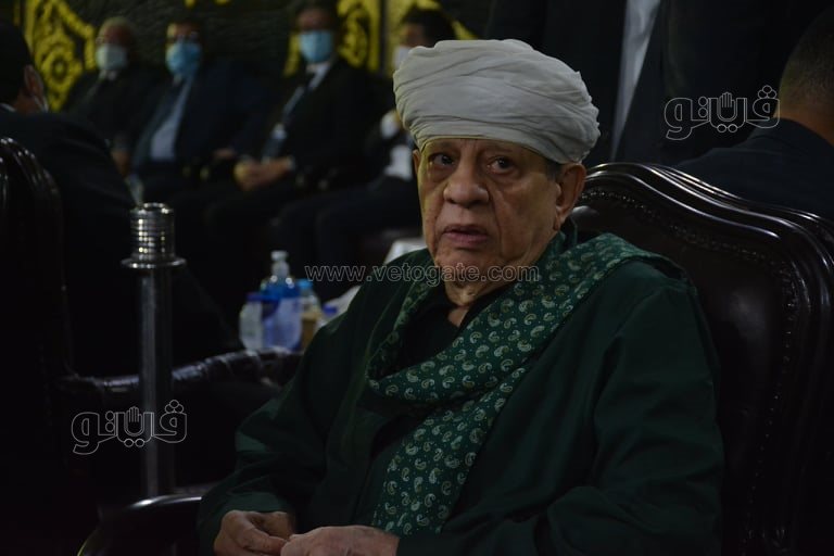 ياسين التهامي وعمرو خالد يحضران عزاء محمود العربي بقليوب (10)