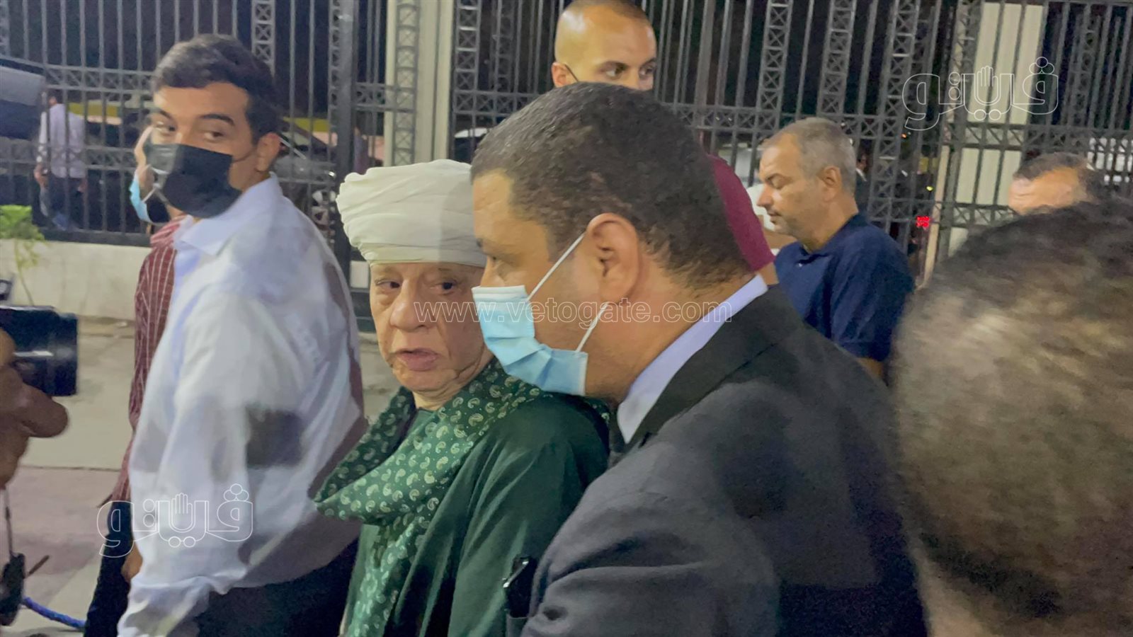 ياسين التهامي وعمرو خالد يحضران عزاء محمود العربي بقليوب (14)