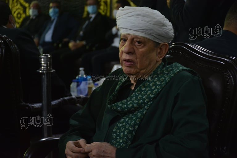 ياسين التهامي وعمرو خالد يحضران عزاء محمود العربي بقليوب (20)