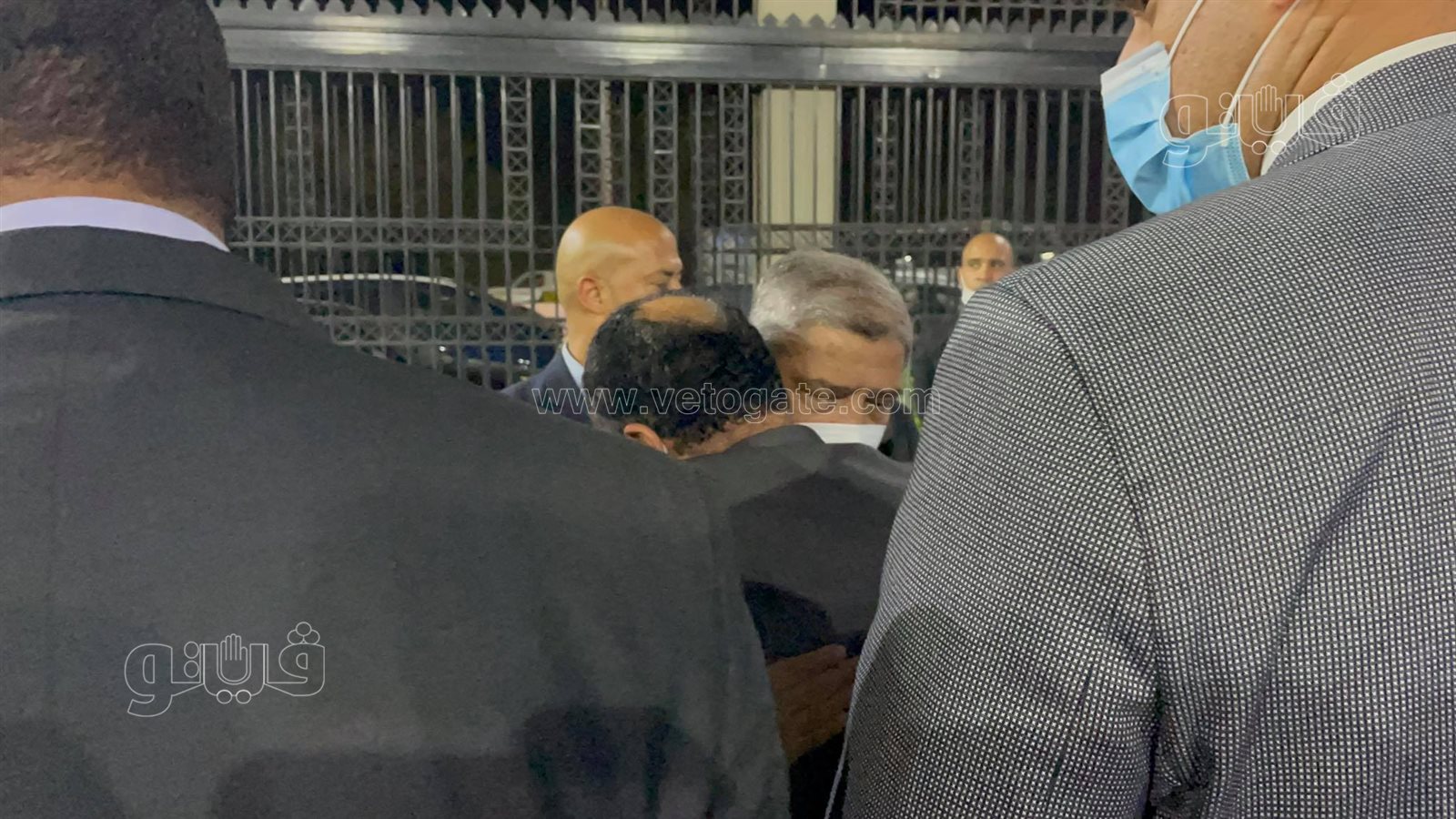 أحمد عمر هاشم ومعيط وراشد يشاركون في عزاء محمود العربي (10)