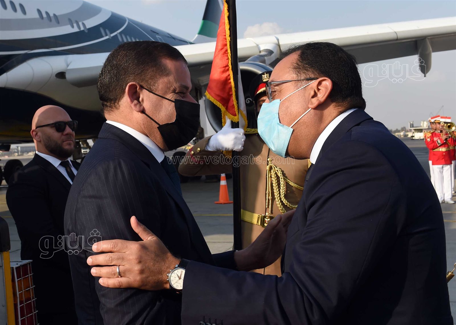 مدبولي يستقبل رئيس حكومة الوحدة الوطنية الليبية بمطار القاهرة  (2)