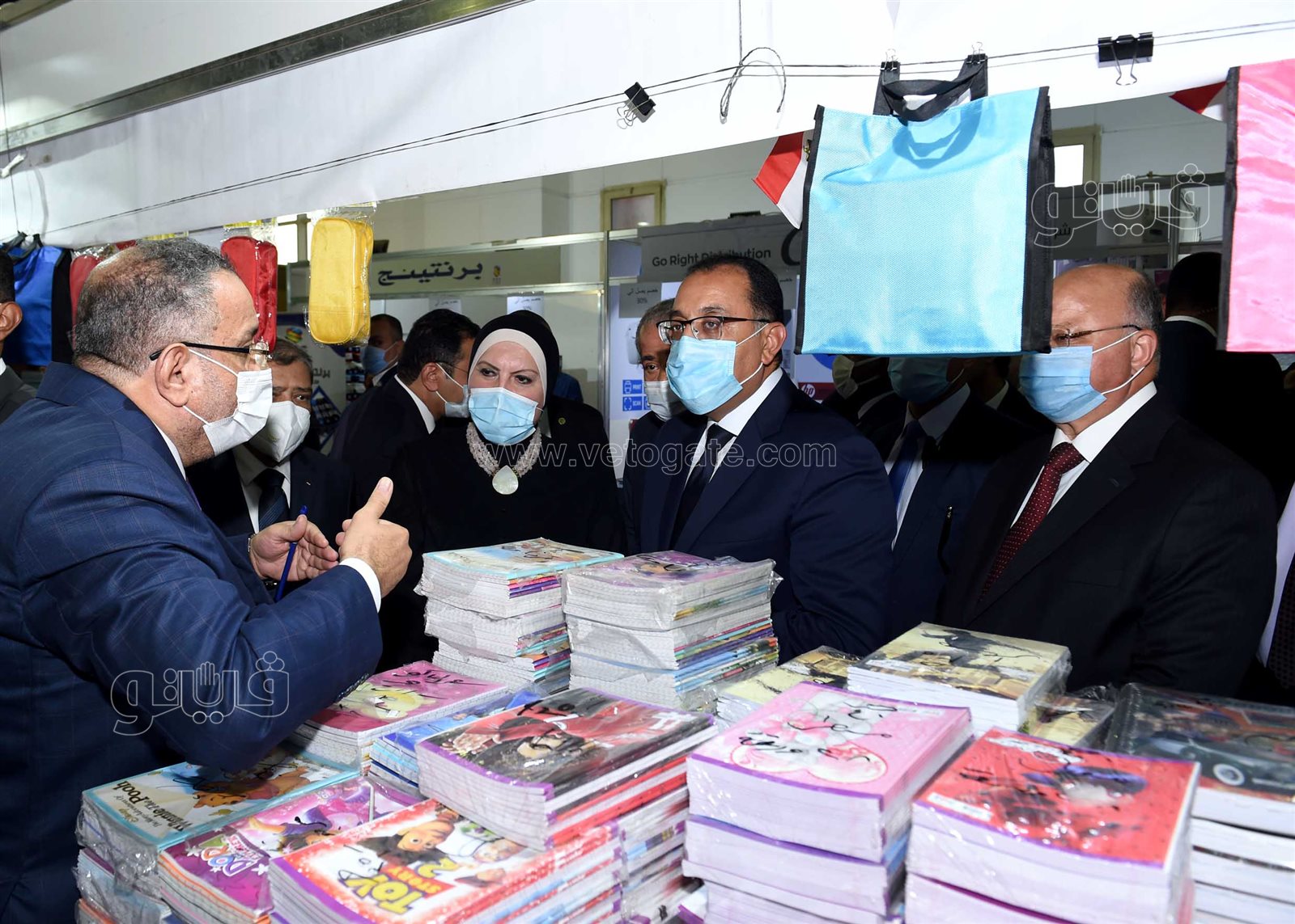 رئيس الوزراء يفتتح معرض اهلا مدارس (8)