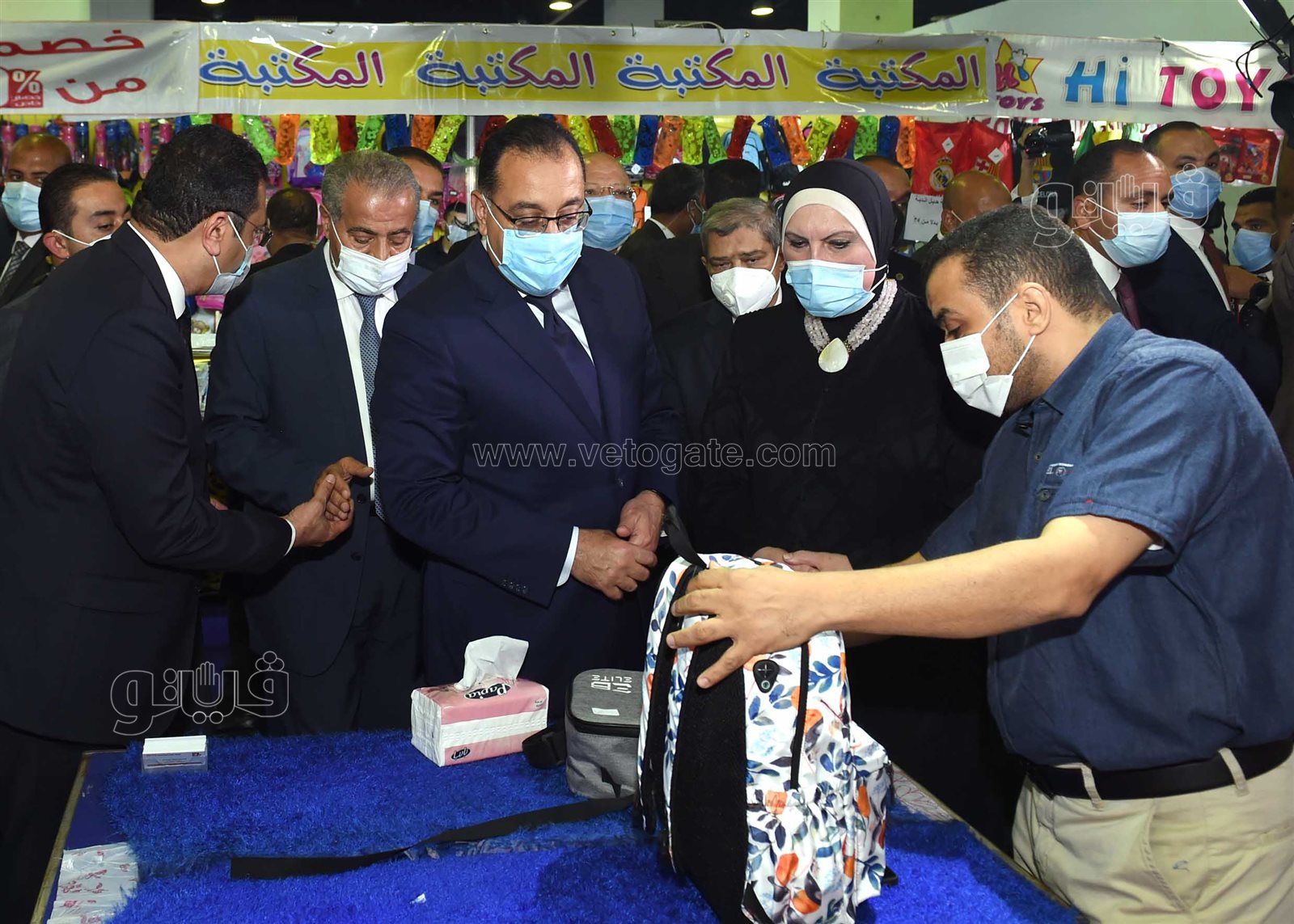 رئيس الوزراء يفتتح معرض اهلا مدارس (11)