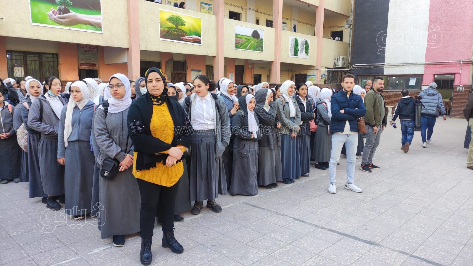 بدء الفصل الدراسي الثاني بجميع مدارس الجمهورية بتحية العلم وطابور الصباح (11)