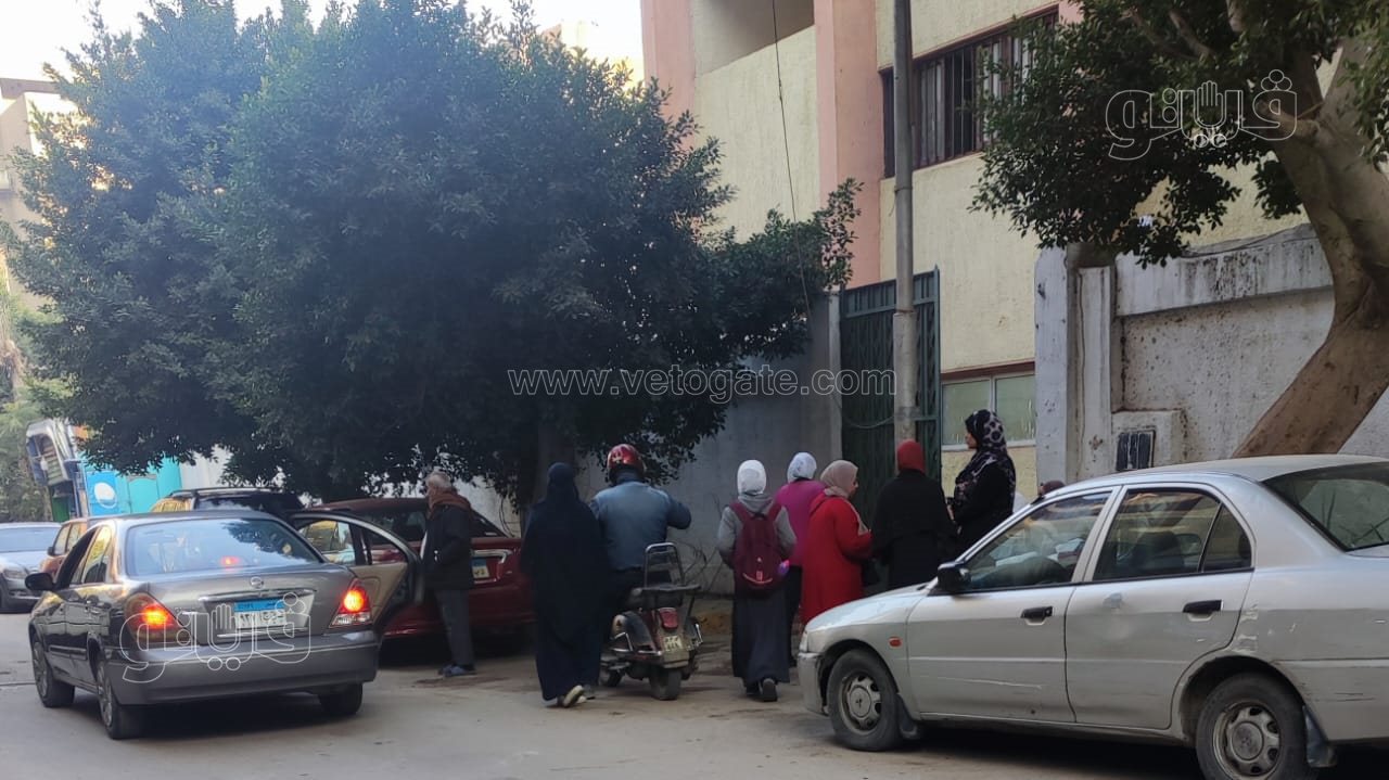 بدء توافد طلاب المدارس في أول أيام انتظام الدراسة بالجمهورية (4)