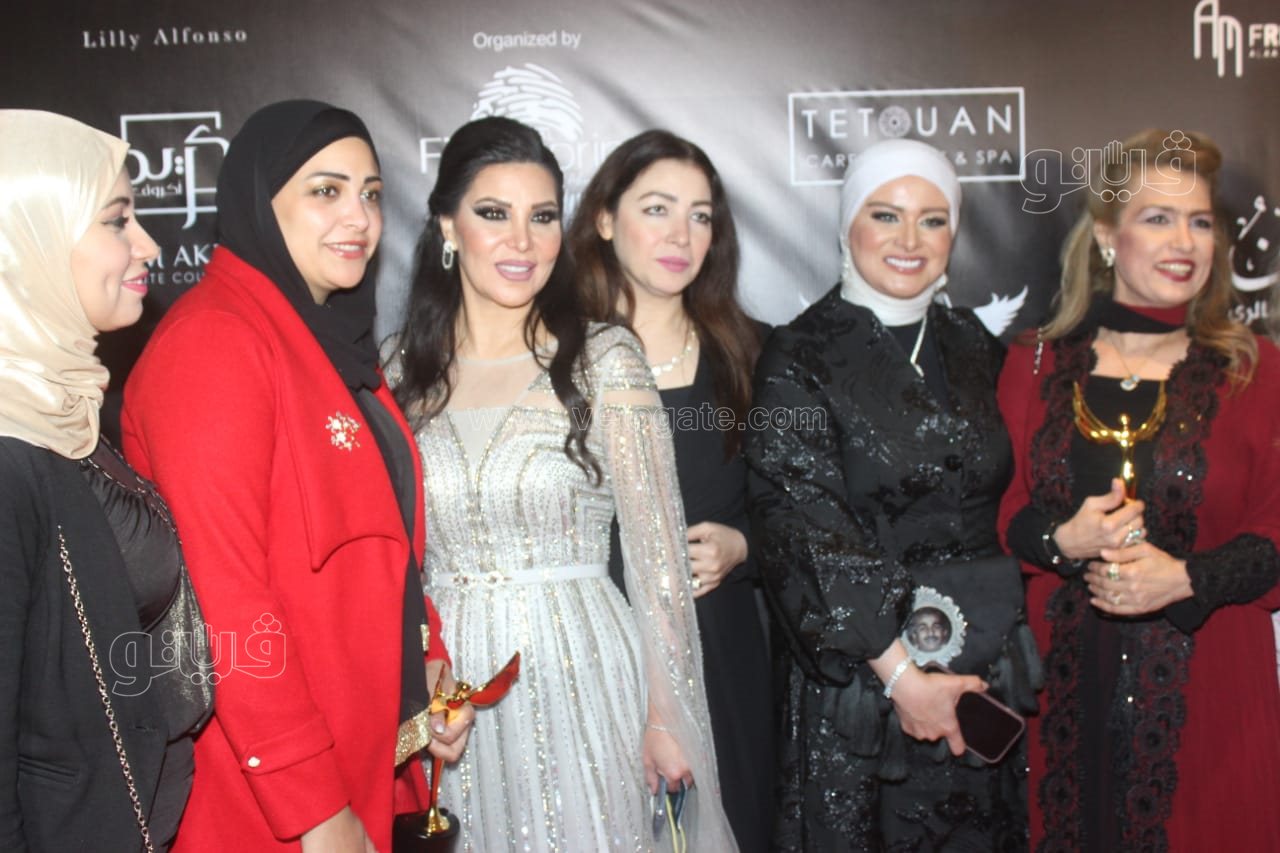 عبير صبرى وسيمون أبرز الحضور في فاشون أوورد فى دورته التاسعة (3)