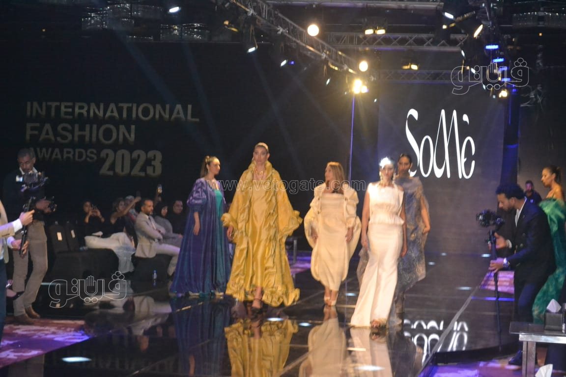 عبير صبرى وسيمون أبرز الحضور في فاشون أوورد فى دورته التاسعة (13)