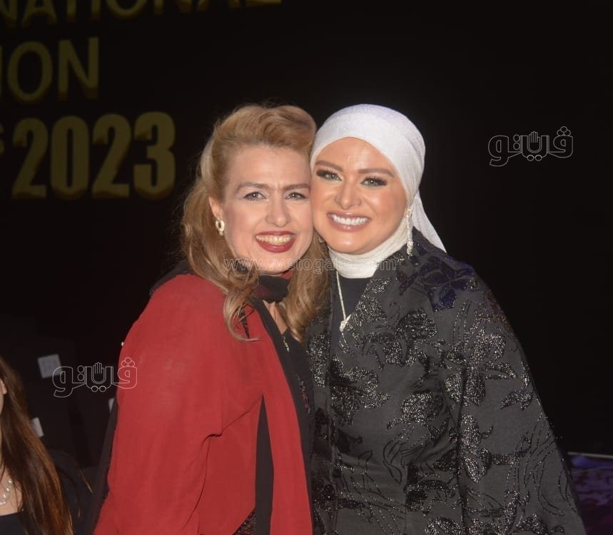 عبير صبرى وسيمون أبرز الحضور في فاشون أوورد فى دورته التاسعة (16)