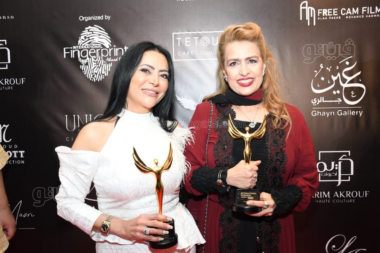 عبير صبرى وسيمون أبرز الحضور في فاشون أوورد فى دورته التاسعة (33)