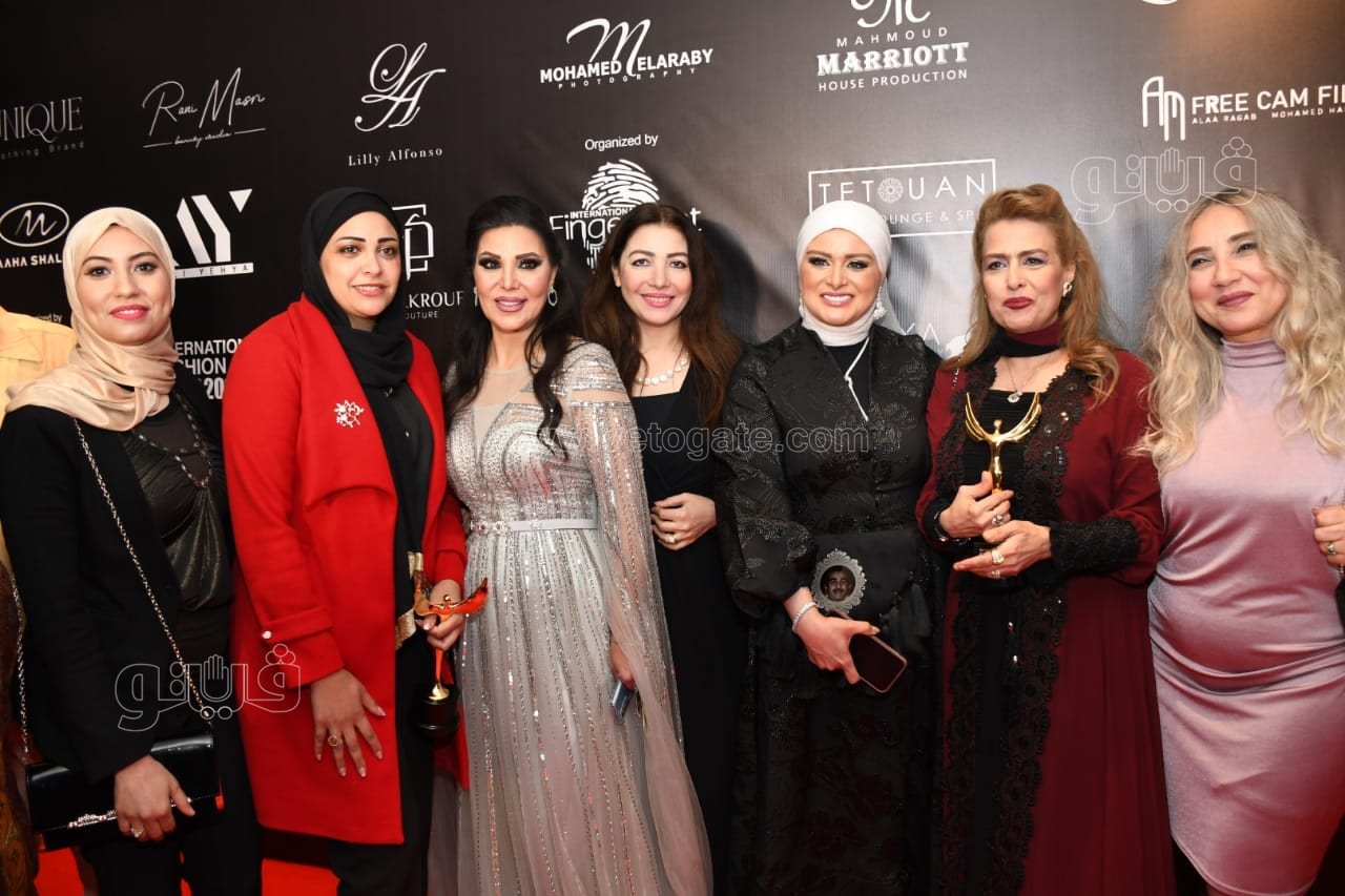 عبير صبرى وسيمون أبرز الحضور في فاشون أوورد فى دورته التاسعة (35)