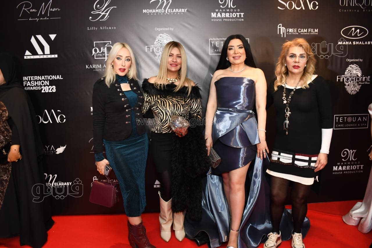 عبير صبرى وسيمون أبرز الحضور في فاشون أوورد فى دورته التاسعة (39)