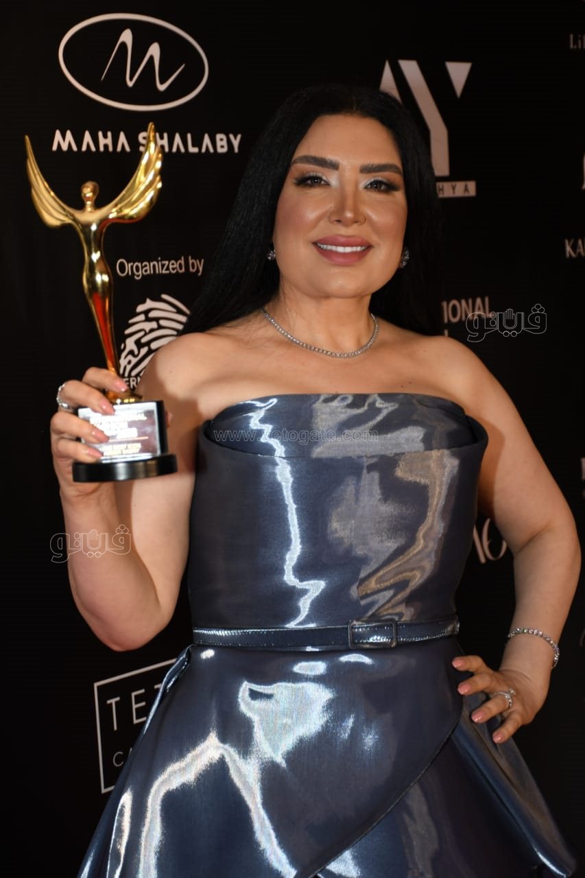 عبير صبرى وسيمون أبرز الحضور في فاشون أوورد فى دورته التاسعة (40)