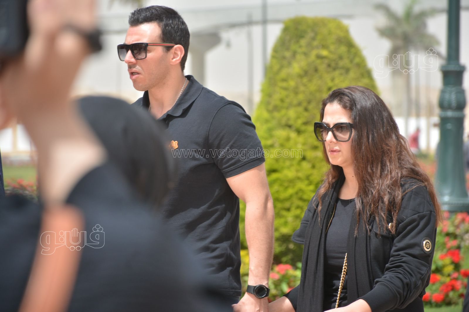  مراسم تشييع جثمان والد الفنانة دينا الشربيني (3)