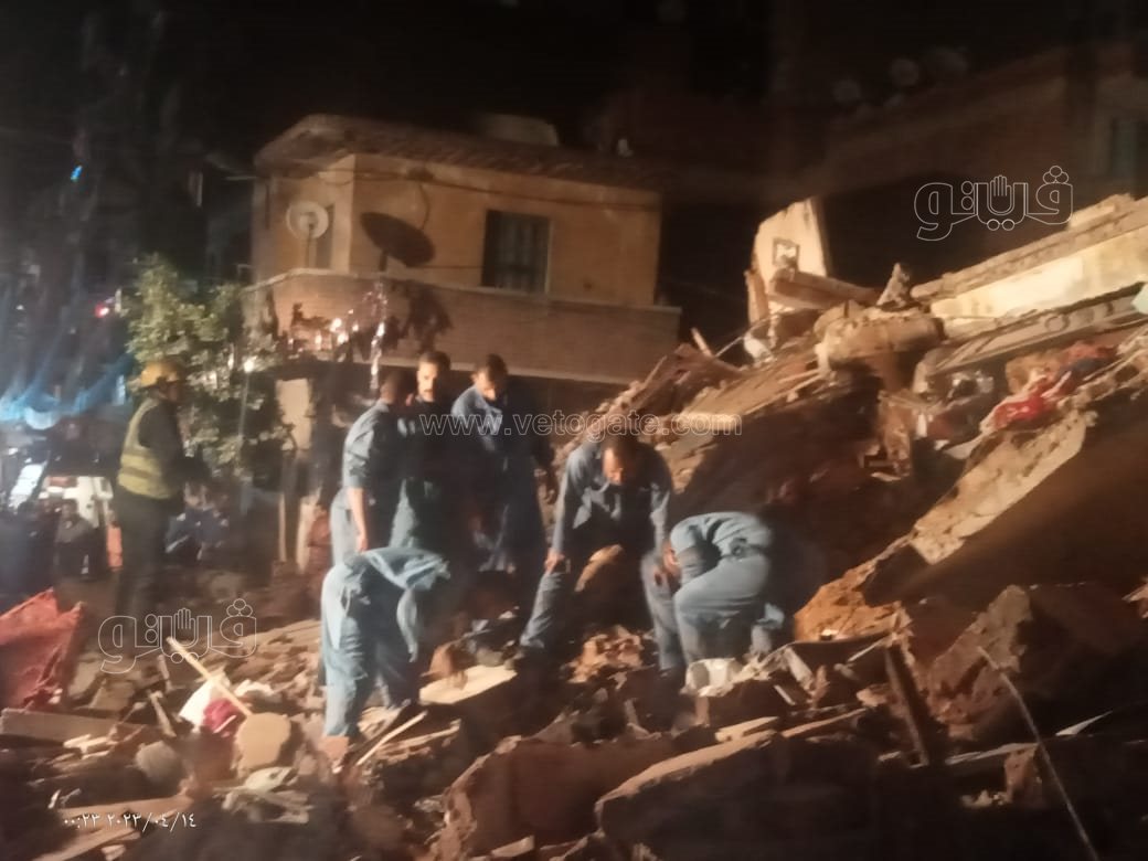 موقع انهيار عقار الورديان بالإسكندرية  (1)