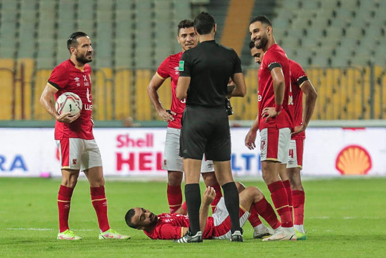 الأهلي والطلائع (13)