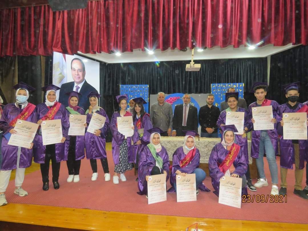 received_1526727474369845