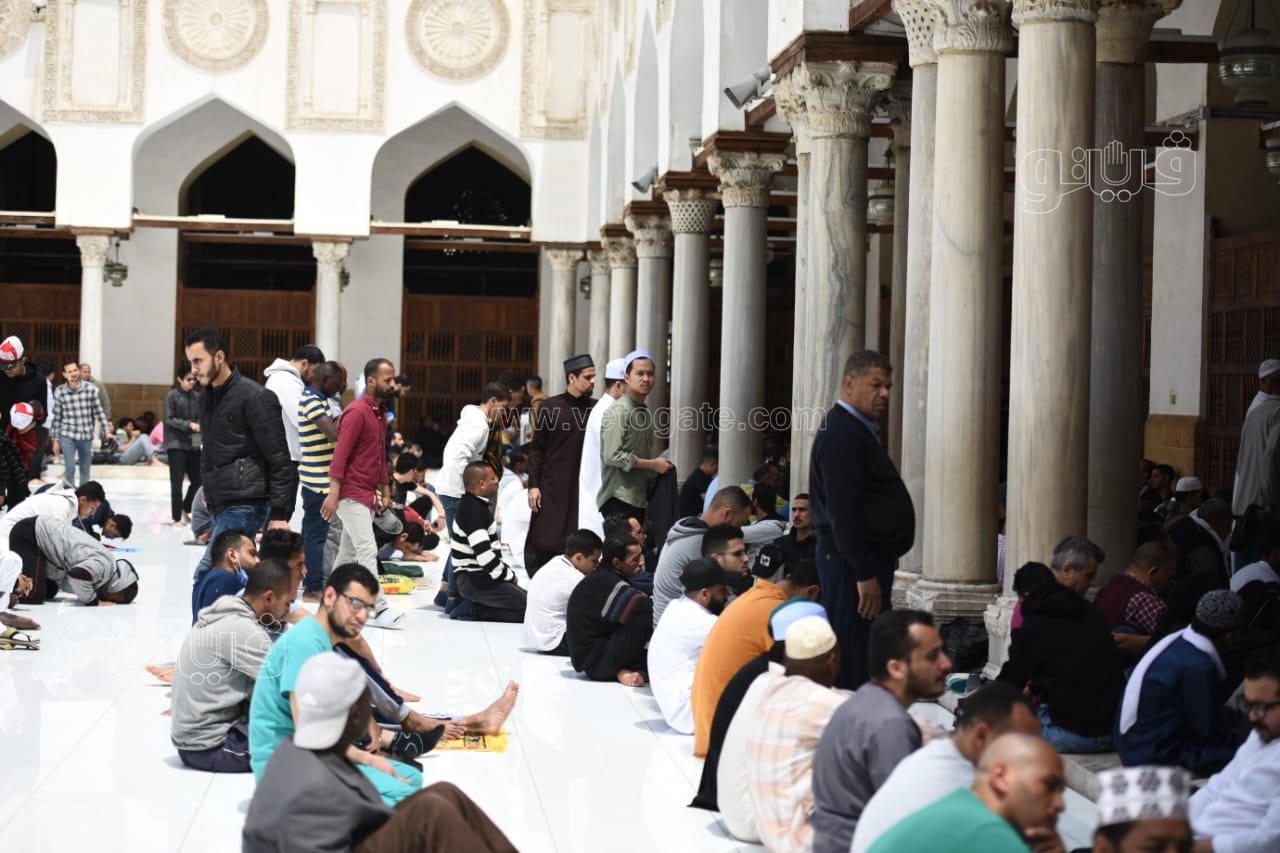 صلاة الجمعة اليتيمة في الجامع الأزهر (3)