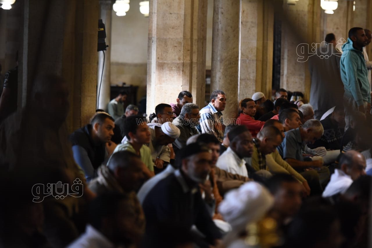 صلاة الجمعة اليتيمة في الجامع الأزهر (14)