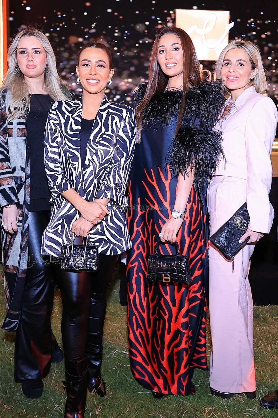 نجوم الفن والرياضة في حفل سحور MBC مصر (4)