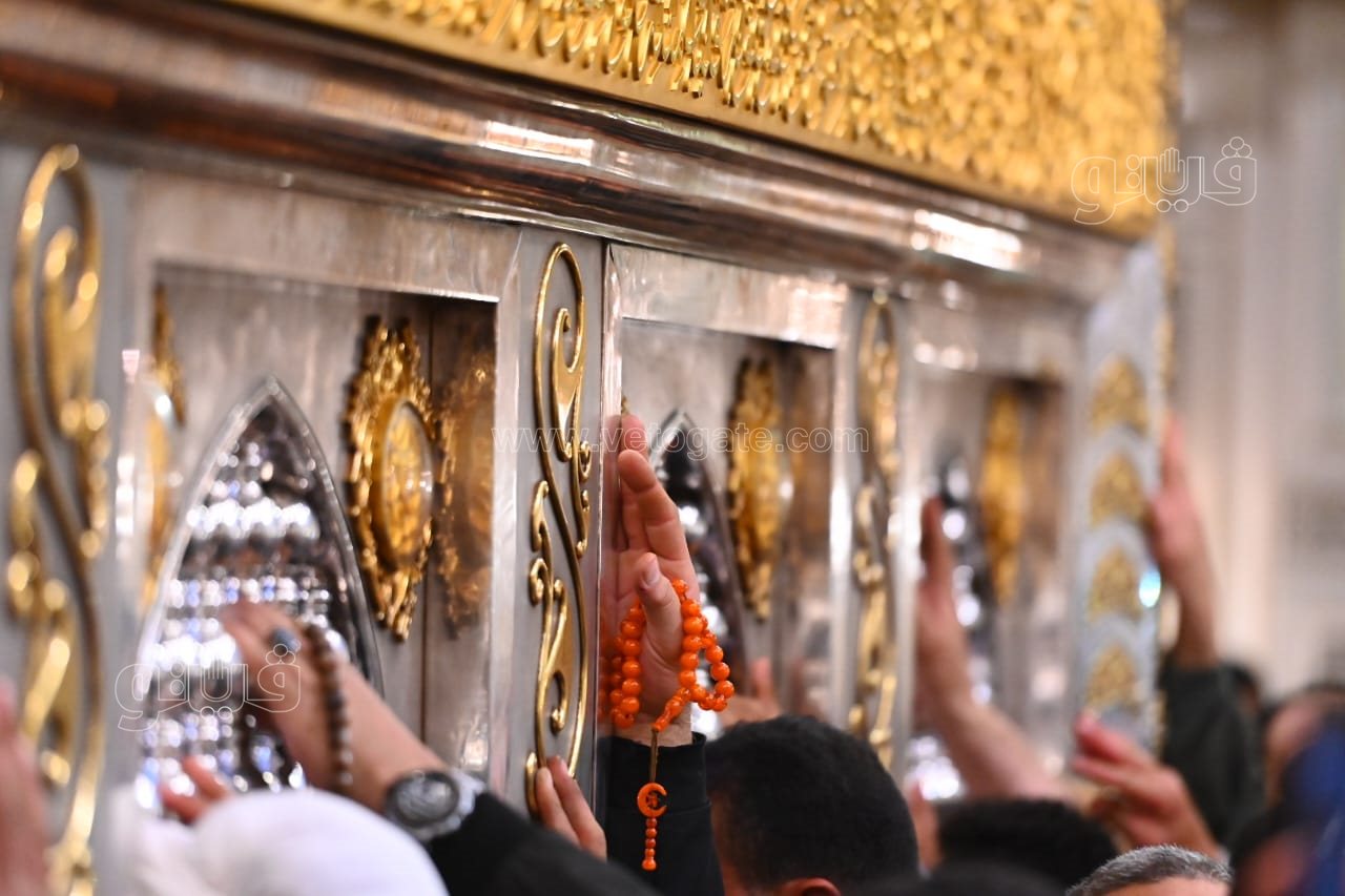 زحام كبير على مقام الإمام الحسين في ليلة القَدْر (5)