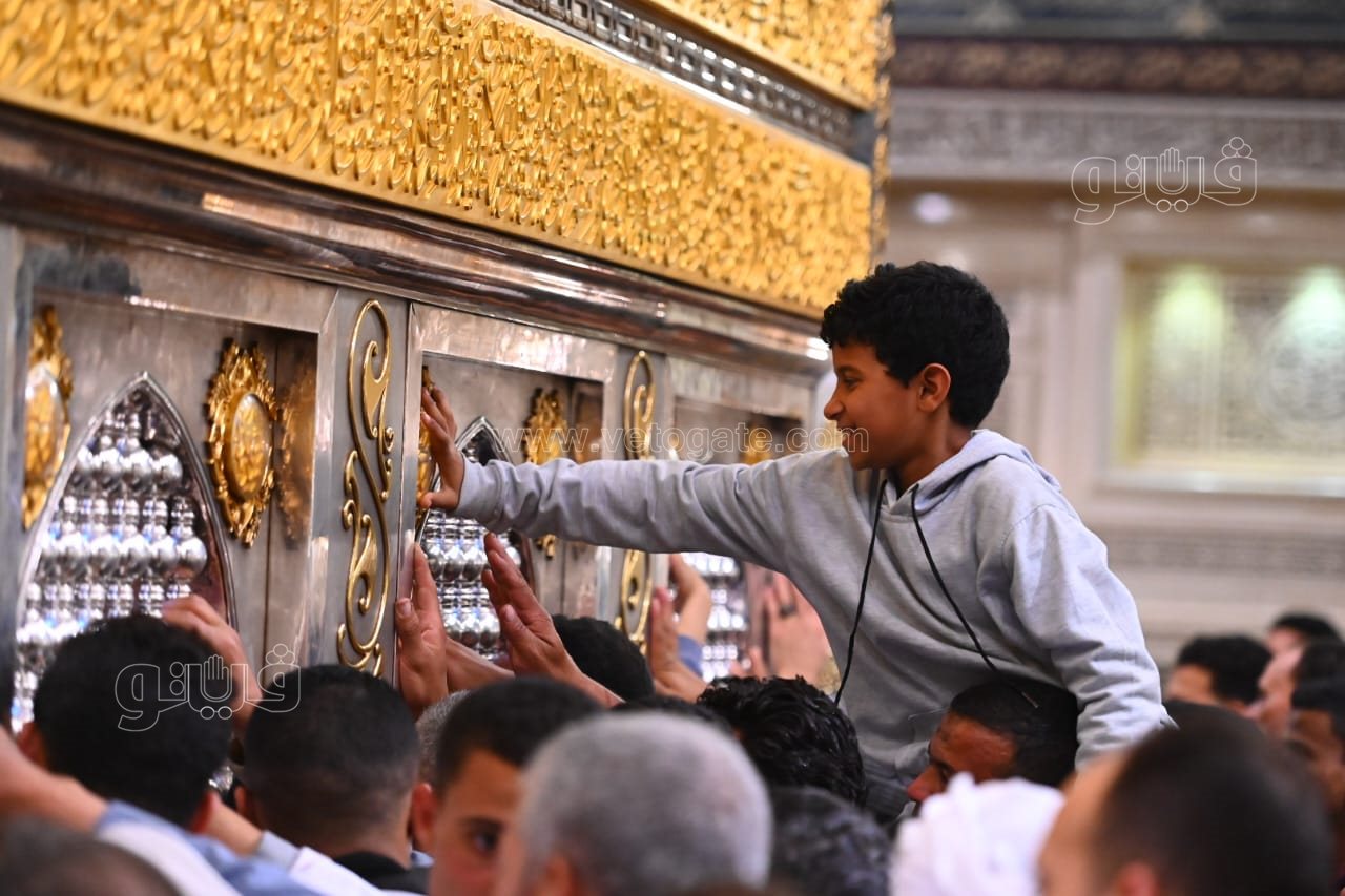 زحام كبير على مقام الإمام الحسين في ليلة القَدْر (7)