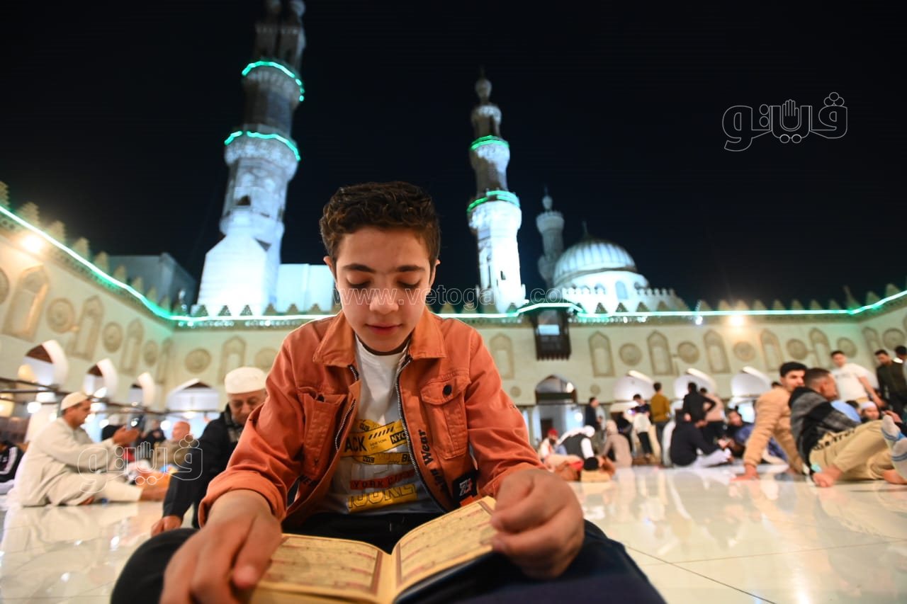 نفحات ليلة القدر تسيطر على الأجواء في الجامع الأزهر (10)