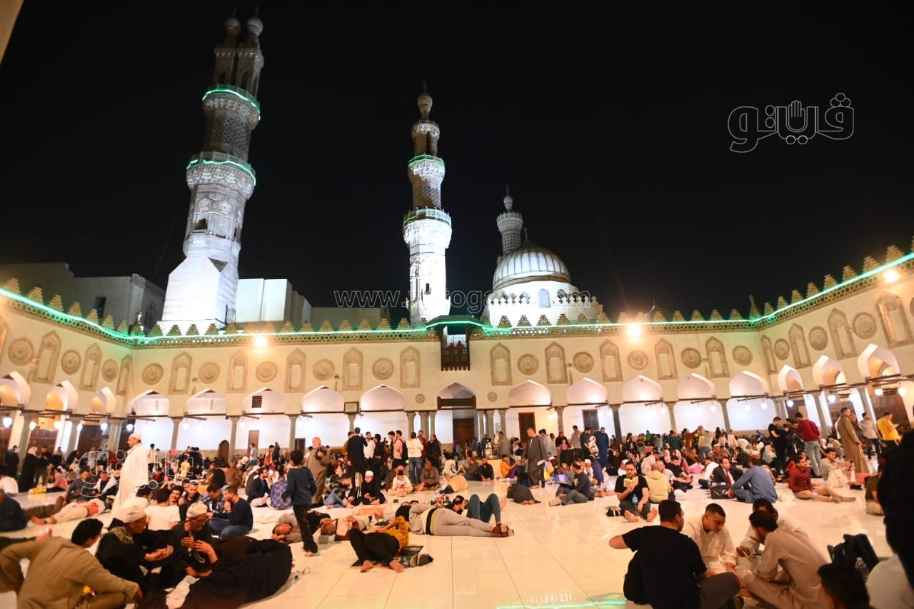نفحات ليلة القدر تسيطر على الأجواء في الجامع الأزهر (12)