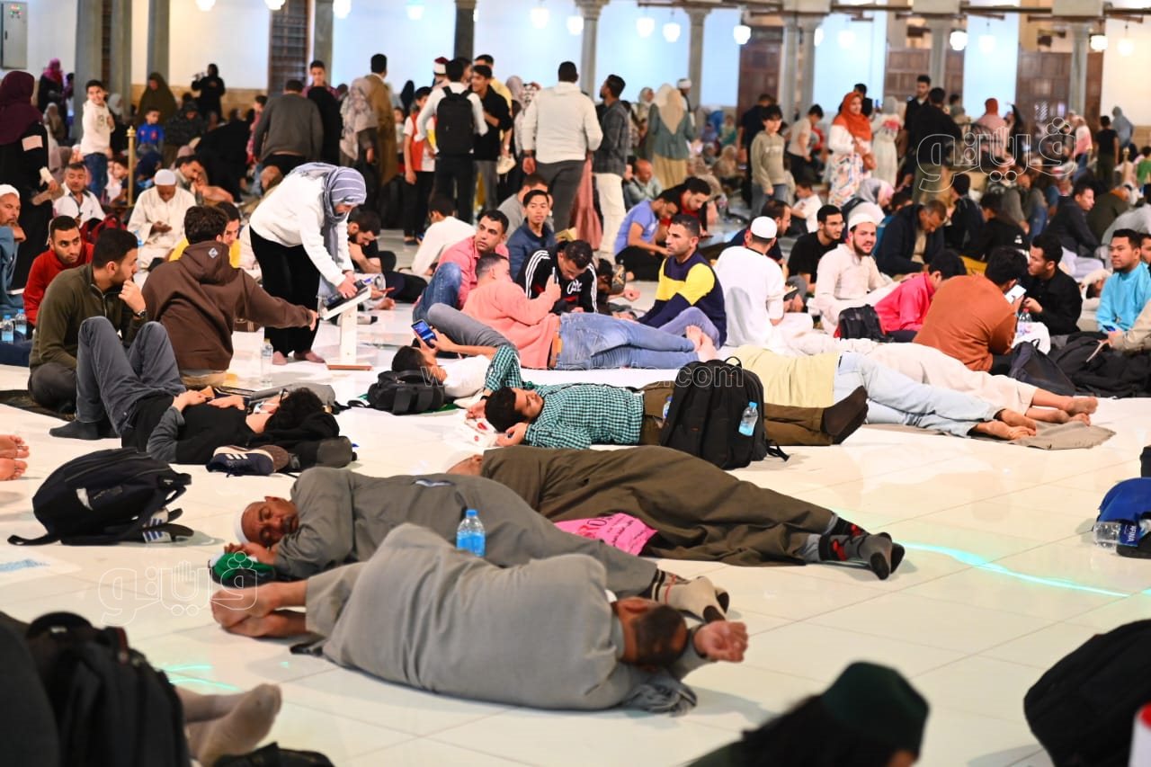 نفحات ليلة القدر تسيطر على الأجواء في الجامع الأزهر (16)