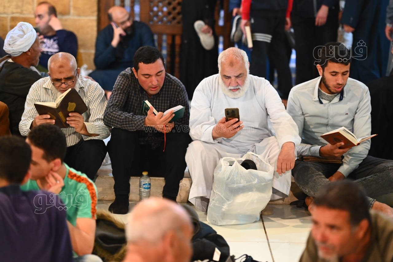 نفحات ليلة القدر تسيطر على الأجواء في الجامع الأزهر (17)