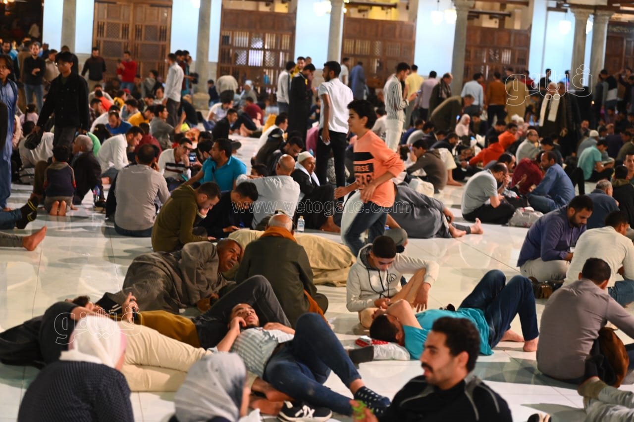 نفحات ليلة القدر تسيطر على الأجواء في الجامع الأزهر (18)