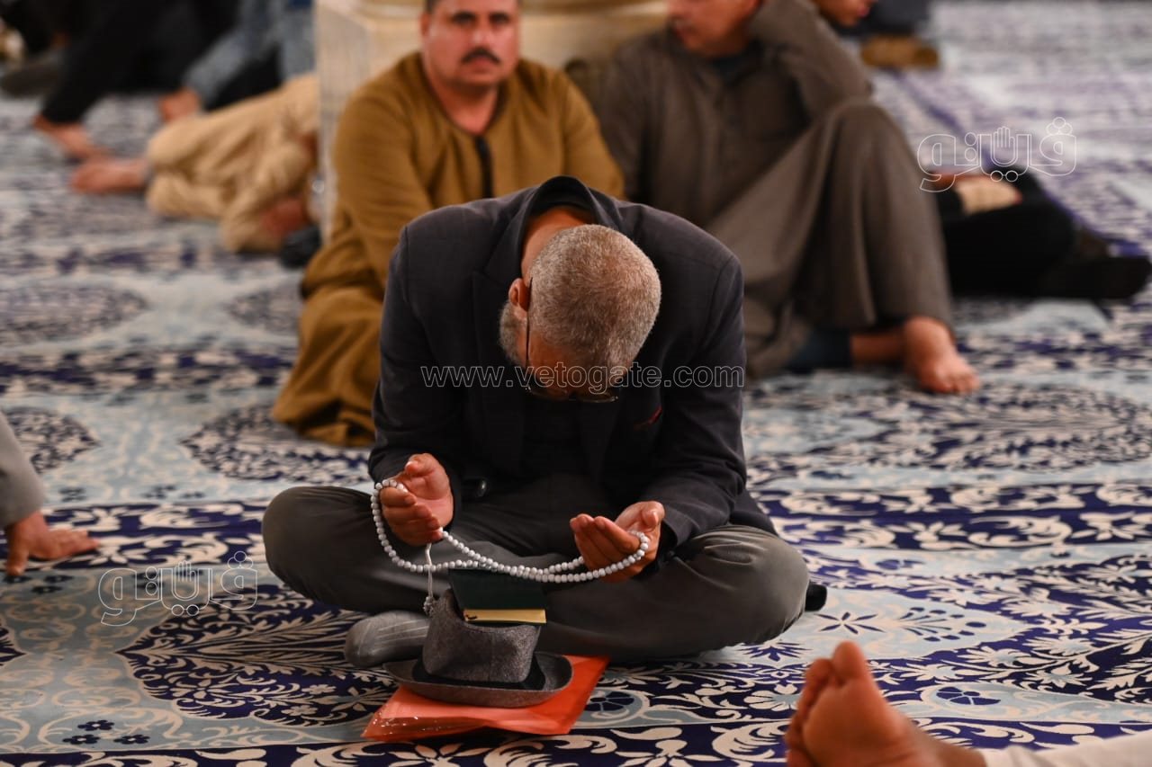 تفاعل كبير مع الانشاد الديني والمدائح النبوية في مسجد الإمام الحسين (1)