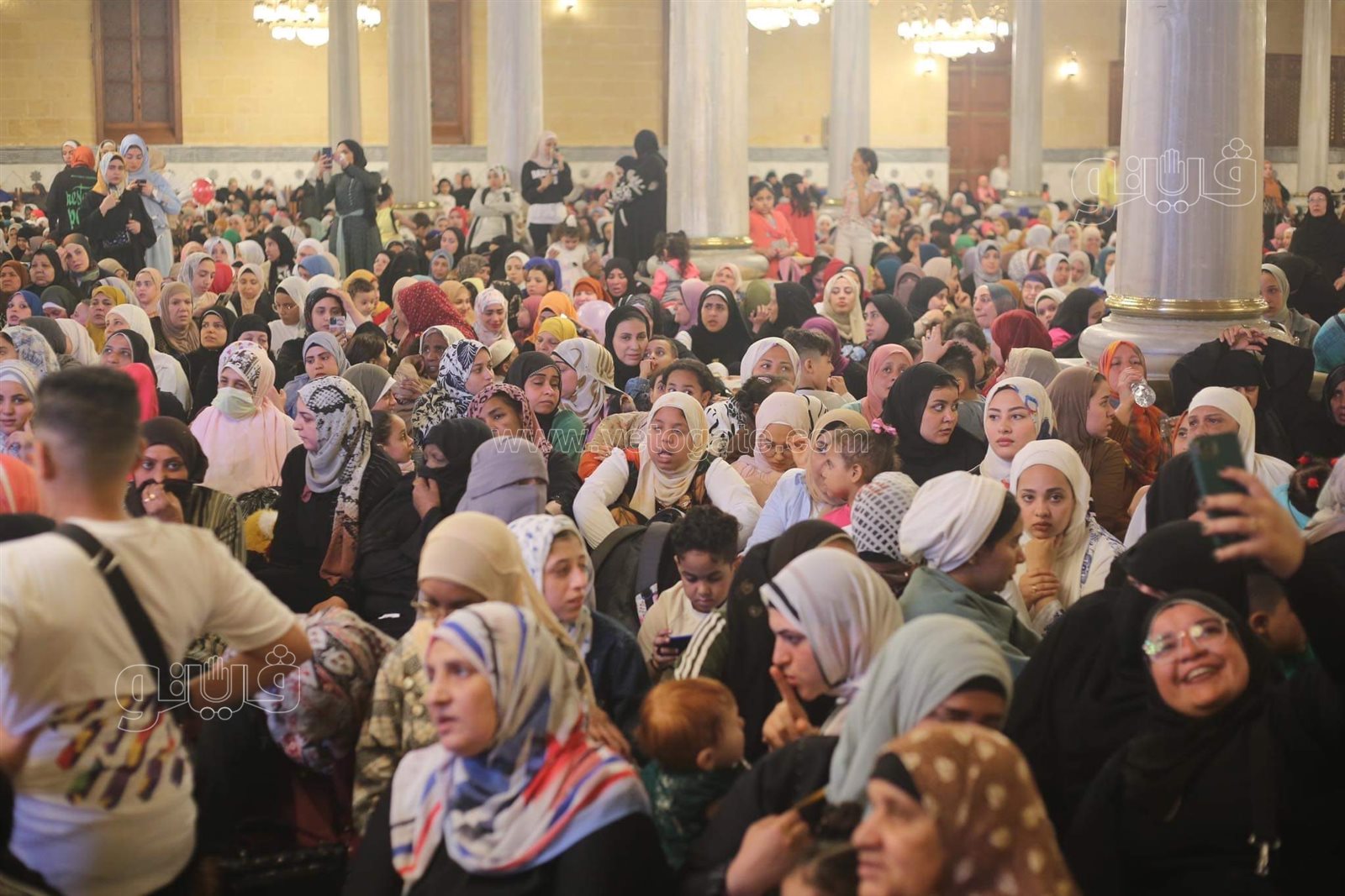 صلاة عيد الفطر بمسجد الحسين (6)