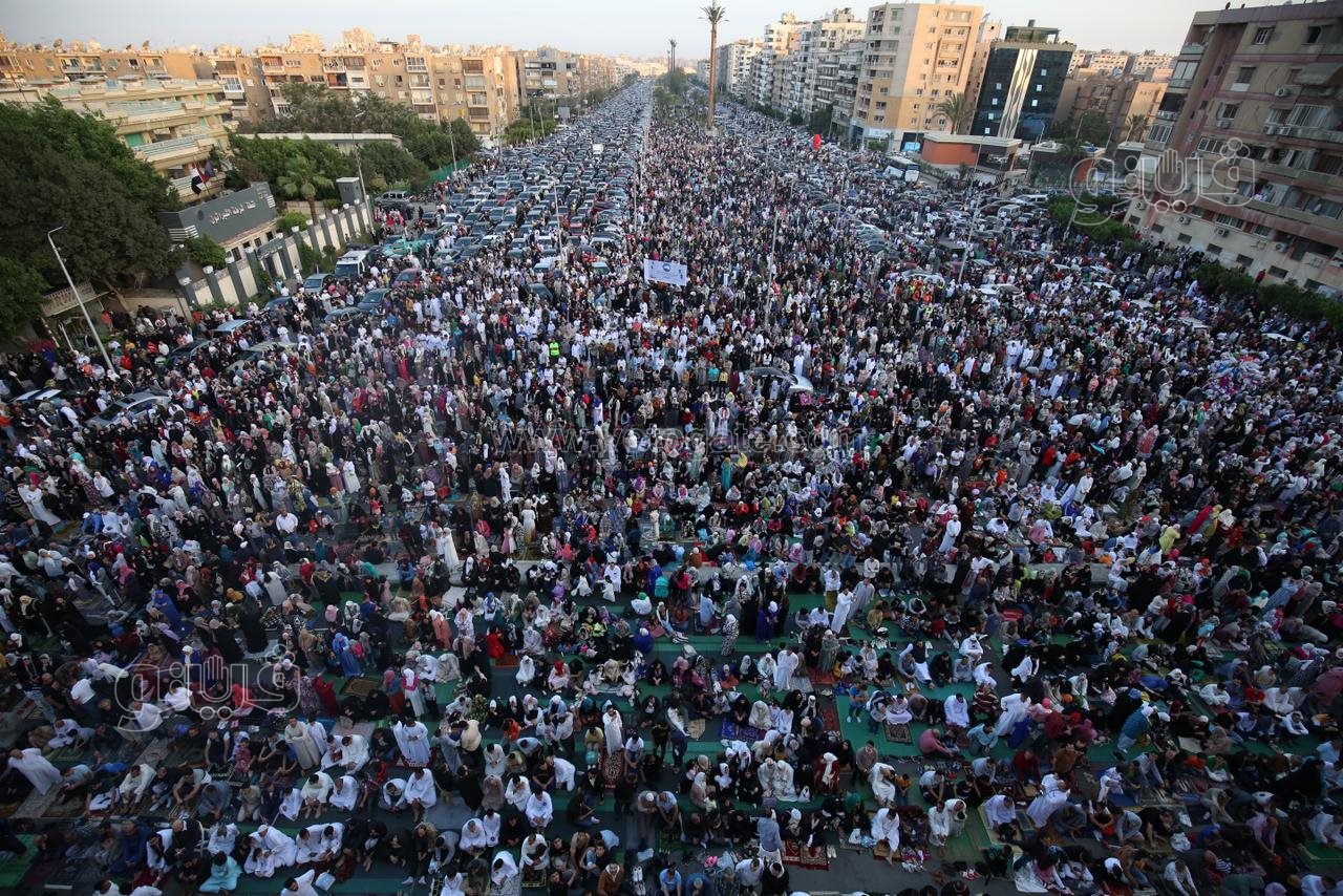  صلاة عيد الفطر بمسجد الصديق (6)