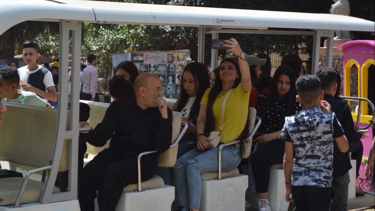 49560543-4932-4342-9DD6-EC841909B0A1