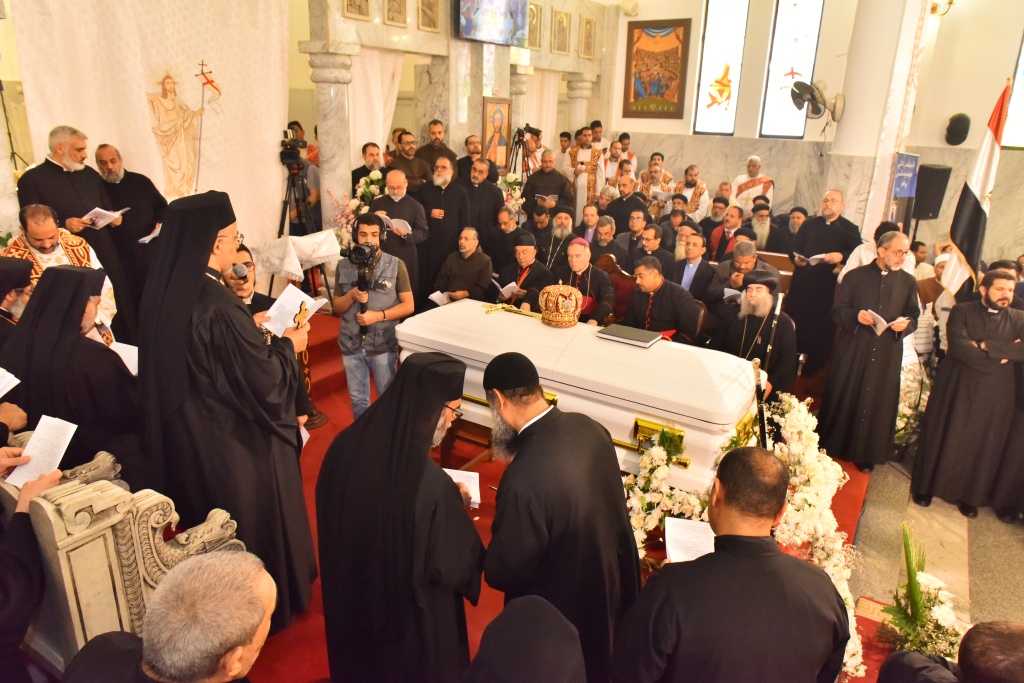 received_794580652057606