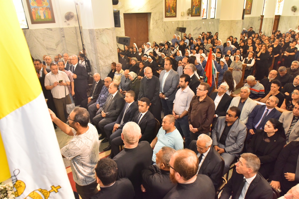 received_1647576455715634