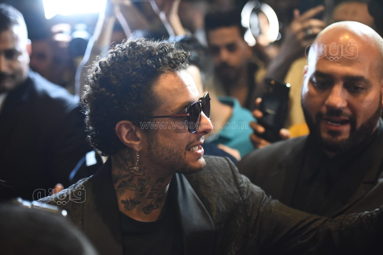 انفعال احمد الفيشاوي في العرض الخاص لفيلم رهبة (9)