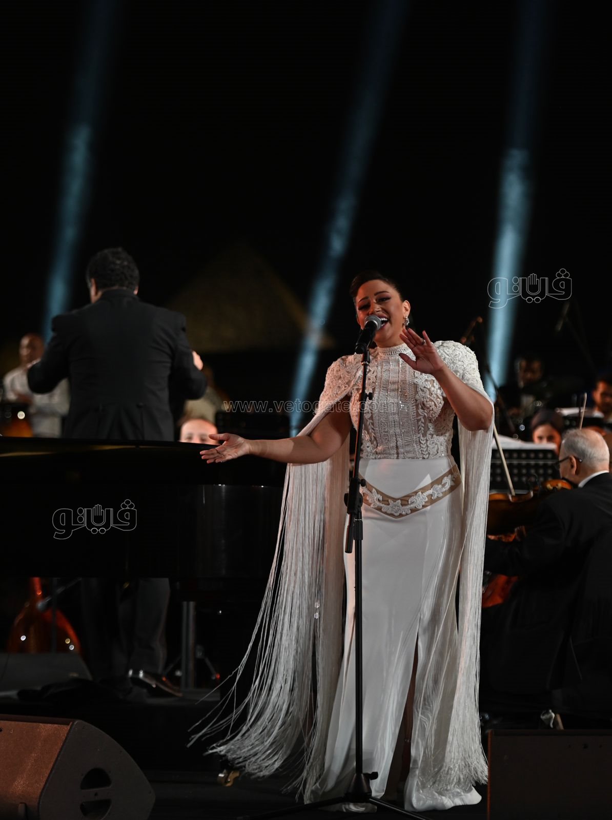 ريهام عبدالحكيم تتألق في حفل الصوت والضوء مع عمر خيرت (8)