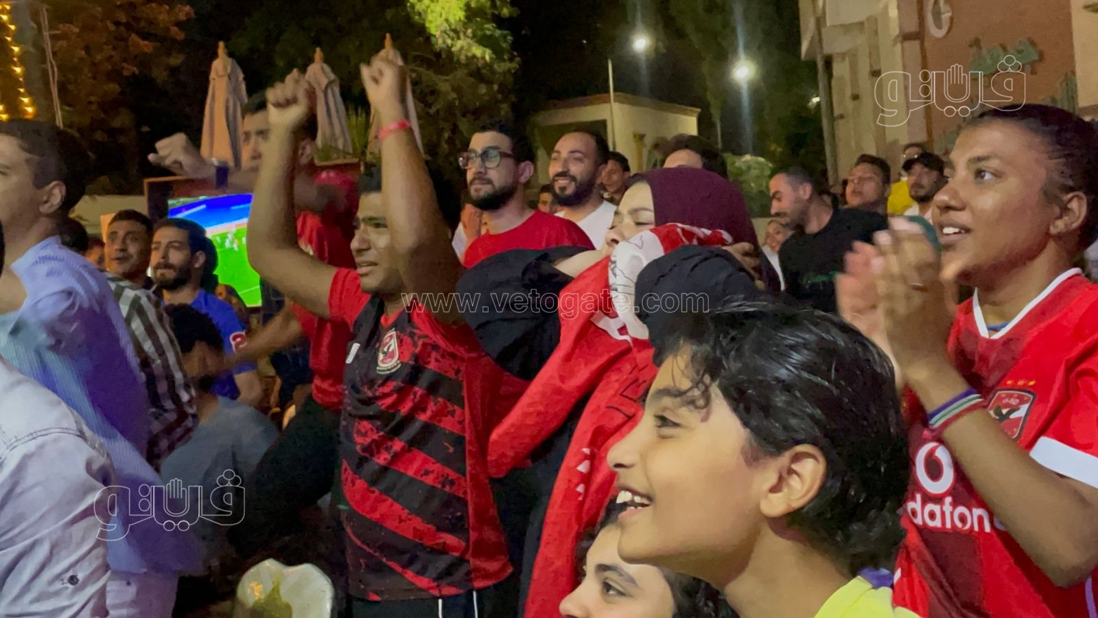 فرحة جنونية لجماهير الاهلي بهدف التعادل أمام الوداد (7)