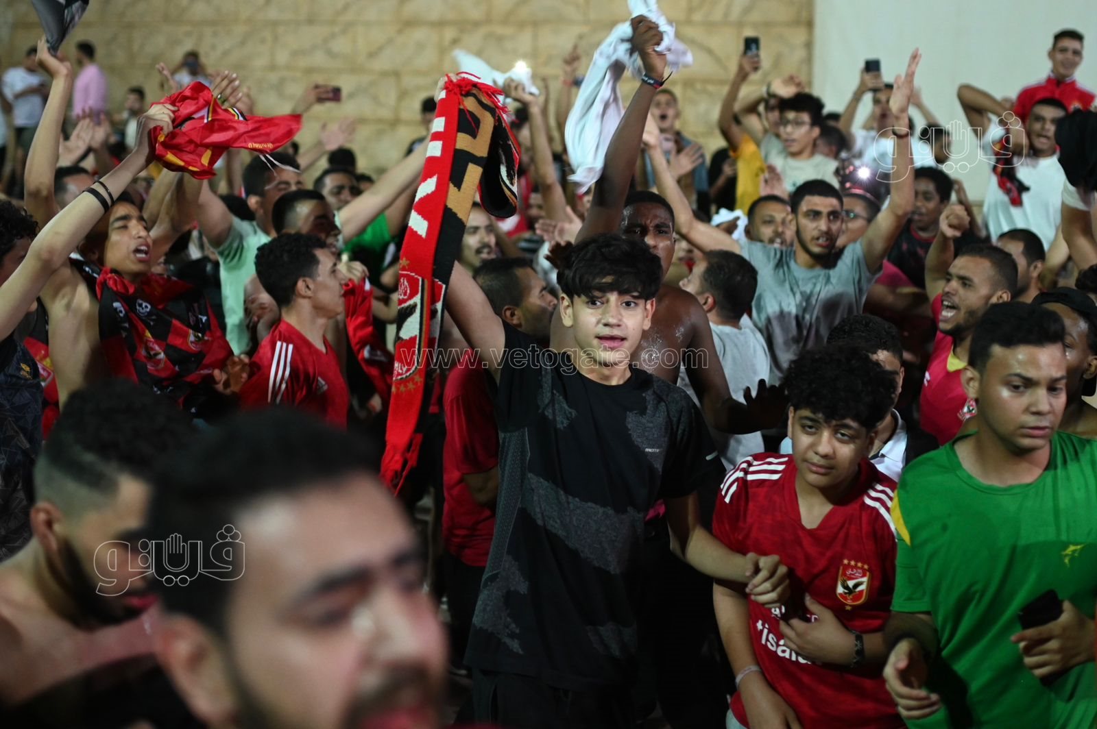 احتفالات جنونية للجماهير بالجزيرة فرحا بتتويج الأهلي بدوري أبطال أفريقيا (3)