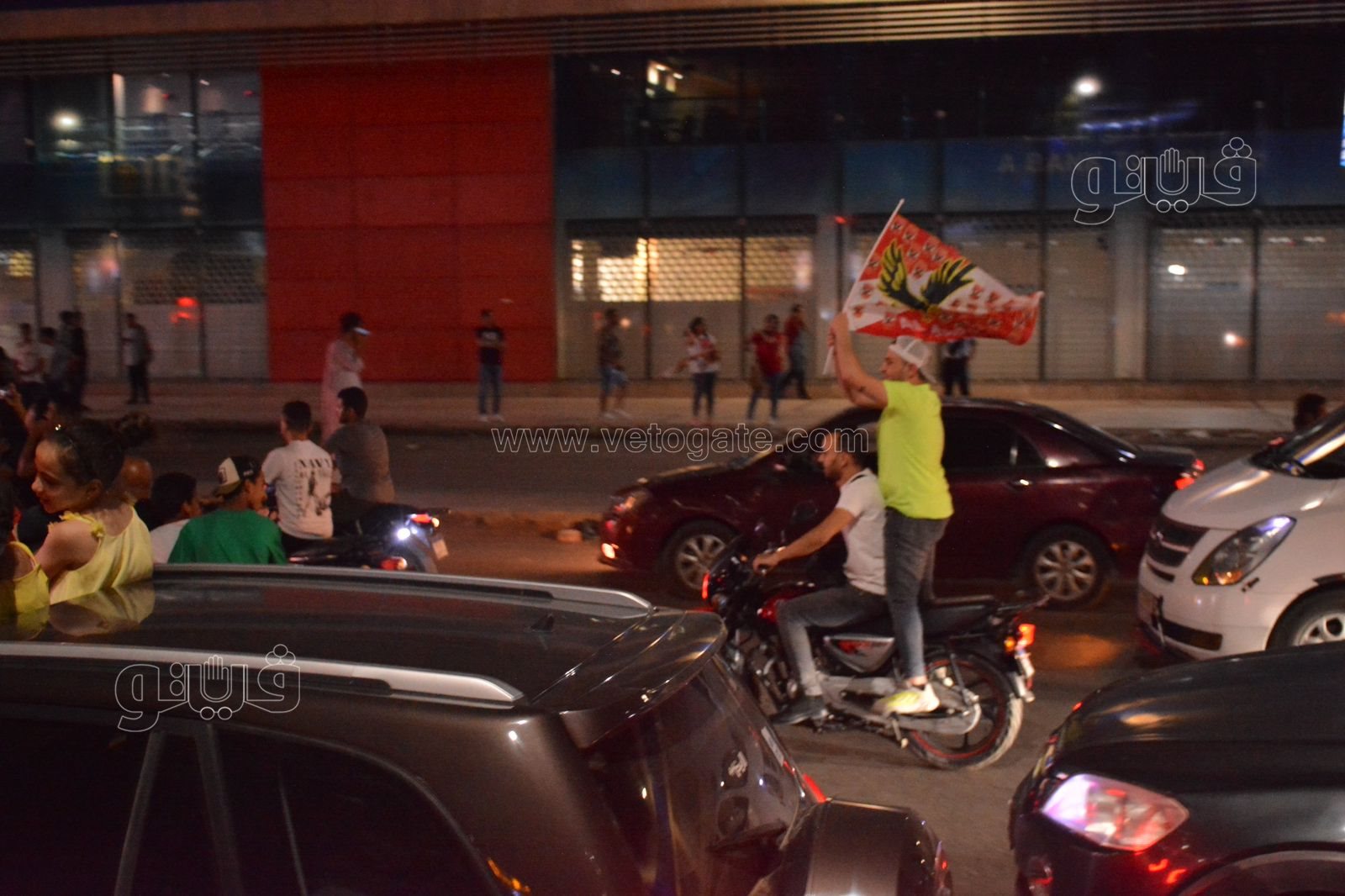 احتفال جماهير الأهلي أمام نادي الزمالك بالبطولة الأفريقية (7)